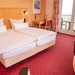 Loewenstein Szálloda 4*