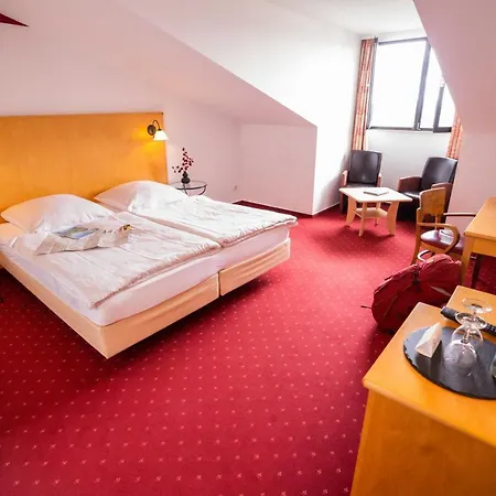 Hotell Loewenstein 4*