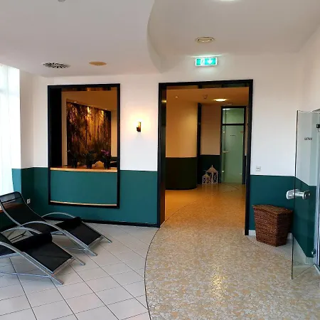 Loewenstein Hotel 3*